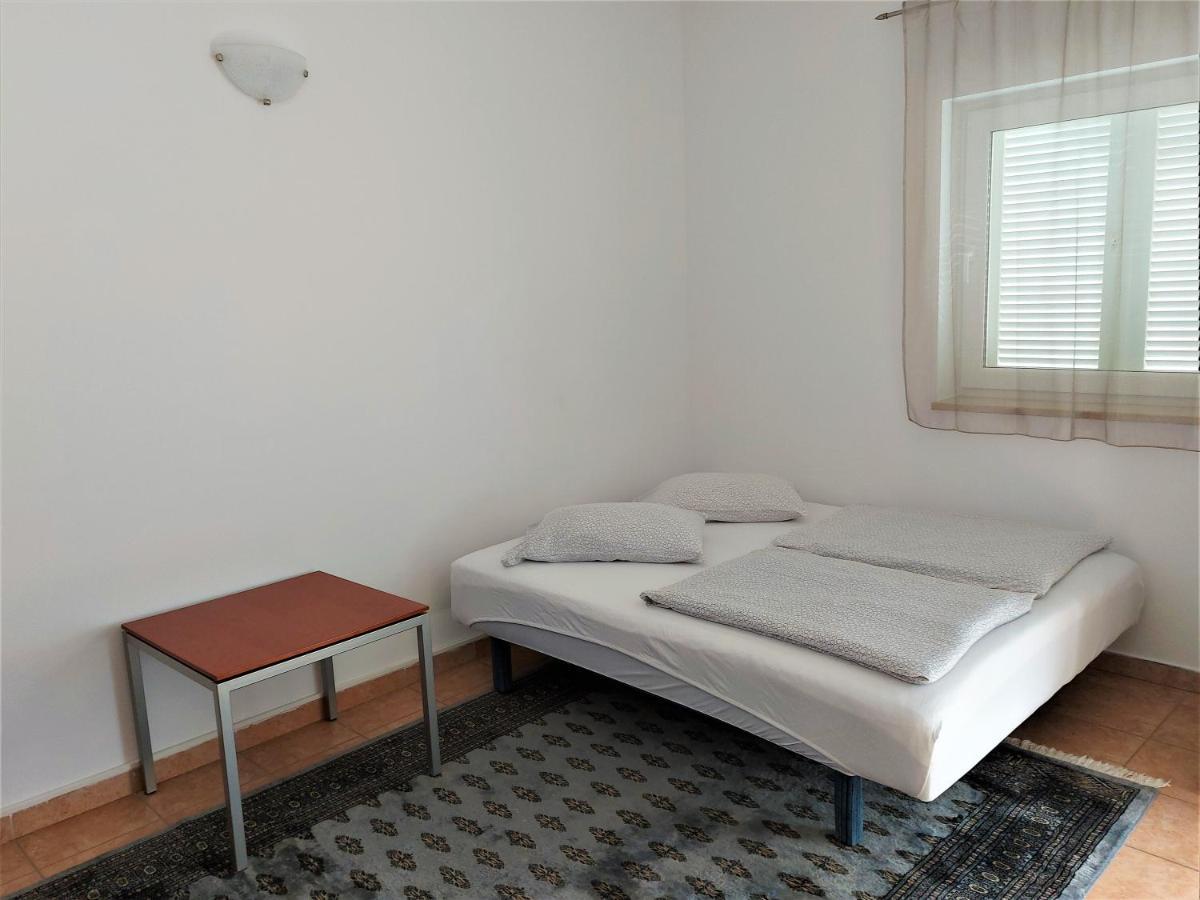 Apartments Aurora Near Beach Медулин Экстерьер фото